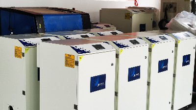 激光煙霧凈化器哪家好,執(zhí)信環(huán)保激光煙霧凈化器凈化車間煙塵污染！