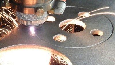 激光切割注意的6個點，執(zhí)信環(huán)保激光切割煙霧過濾器廠家為您解析！