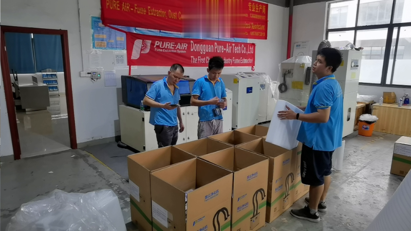 煙塵凈化機(jī),工業(yè)煙塵凈化機(jī),車間煙塵凈化機(jī)。