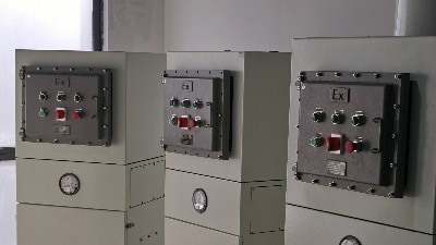 車間防爆除塵器，執(zhí)信環(huán)保助力企業(yè)安全凈化粉塵。